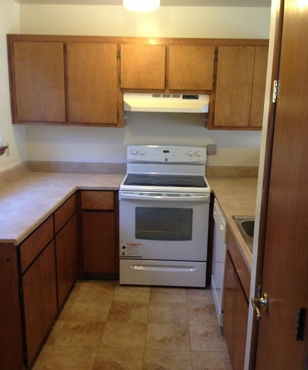 1st image of 200 Carroll St APT 8