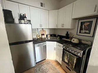 Rented by K & O Realty Associates Inc.