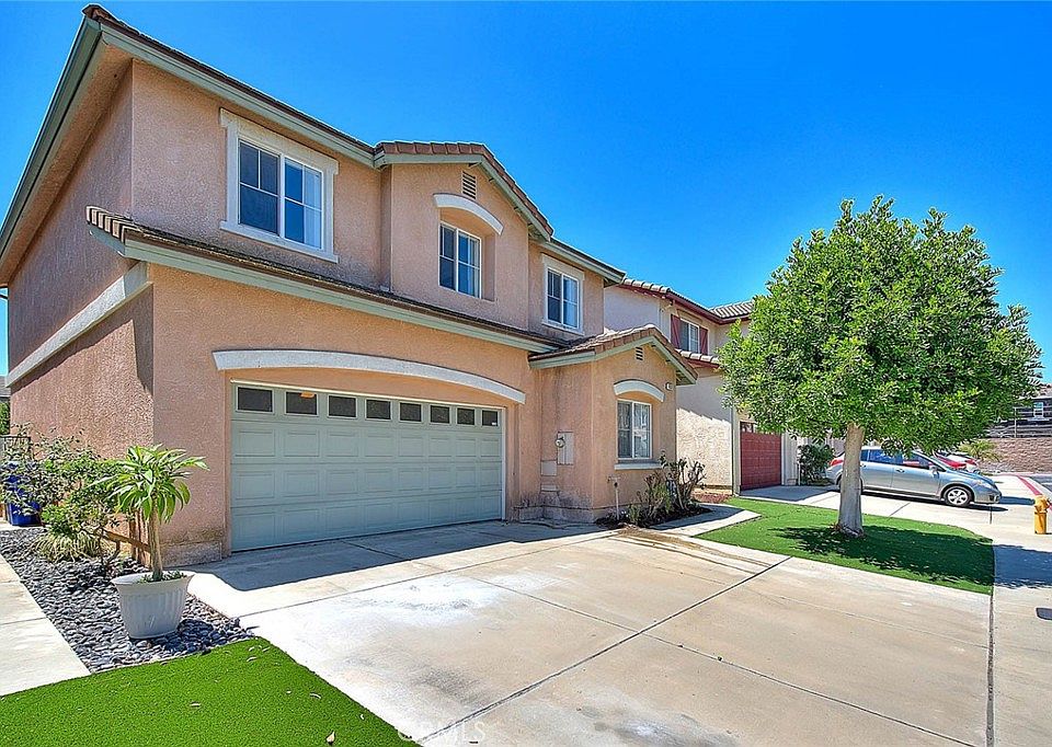 1st image of 1430 Orange Tree Ln