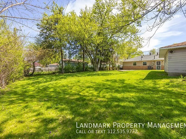 336 Waldmann Dr — Photo 18