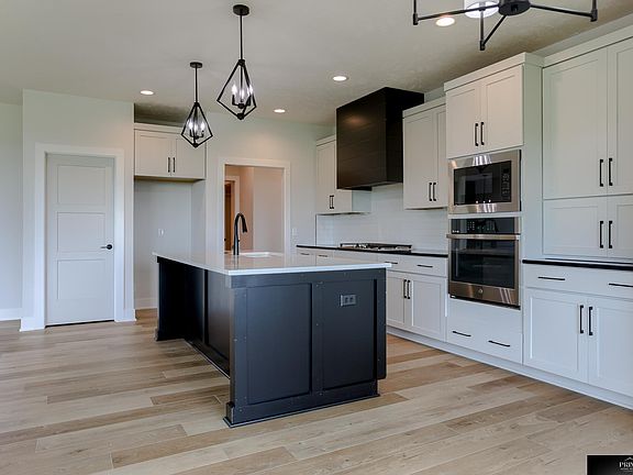 5th image of 5718 N 209th St