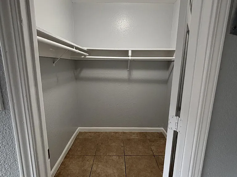 729 Dixieanne Ave #3 — Photo 6