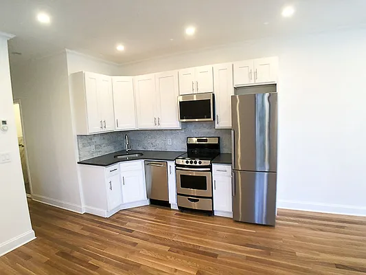 Rented by Francine Realty | media 17