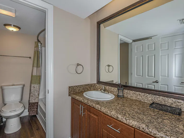 Bloomingdale Woods Apartments — Photo 21