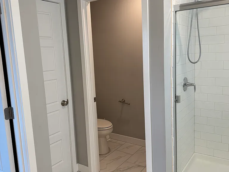 8801 SW 9th Ter — Photo 3