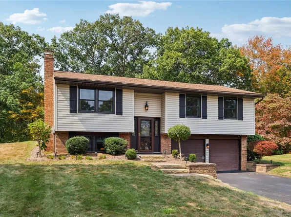 740 Skyview Dr, Cranberry Township, PA 16066