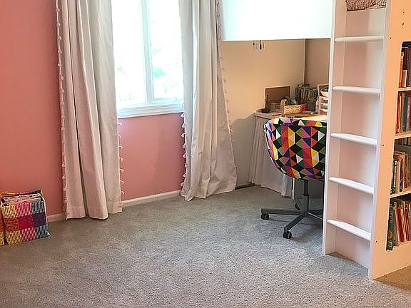 Upstairs bedroom 