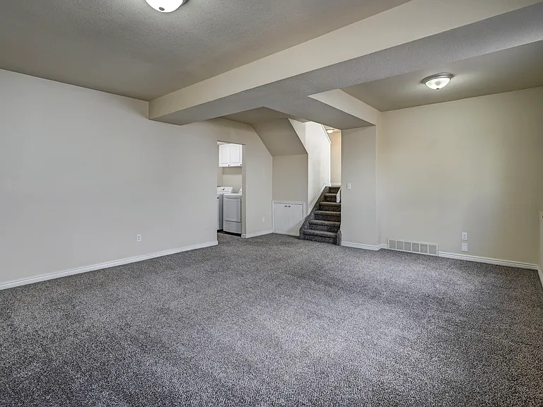 4318 Moonbeam Dr — Photo 31