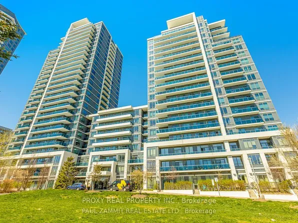 7167 Yonge St, Markham, ON