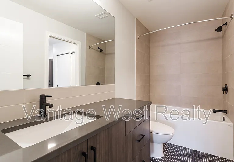 1215 Saint Paul St #205 — Photo 14