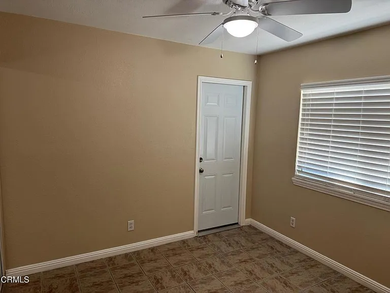 2093 Vera Ct — Photo 14