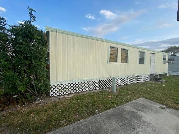 2nd image of 2028 Stewart Rd #16