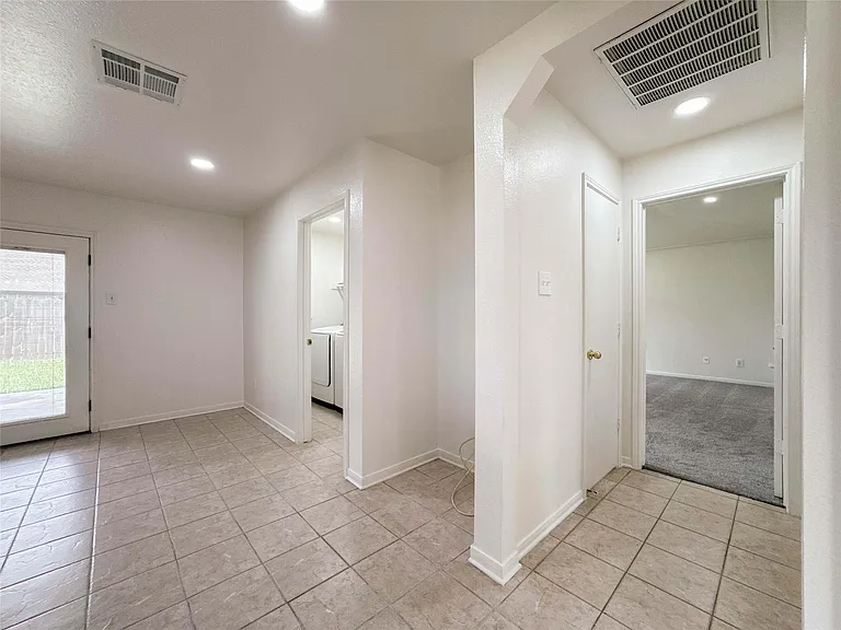 3209 Wheatmeadow Ct — Photo 19