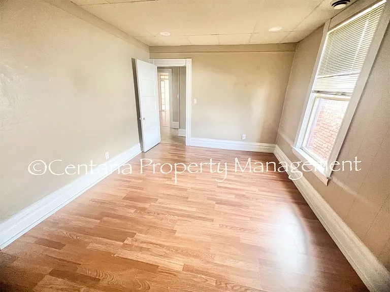 646-648 S Montana St — Photo 17