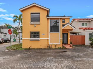 Lake Pointe Sec 4, Miami, FL 33182