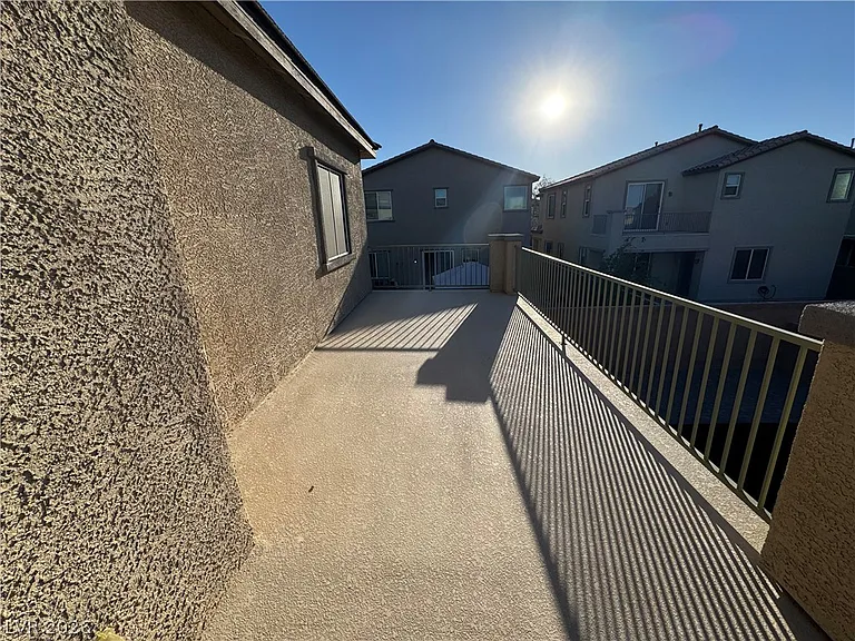 7318 Tunnel View Ct — Photo 35