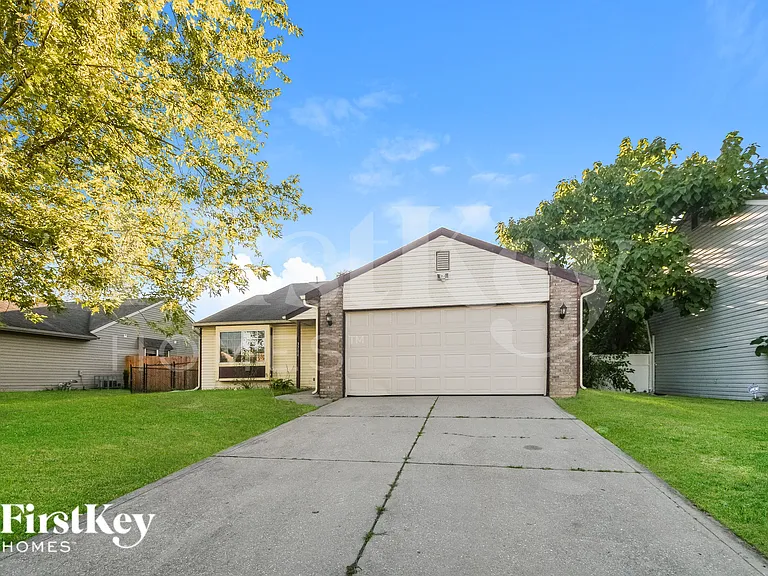 3704 Rock Maple Dr — Photo 1