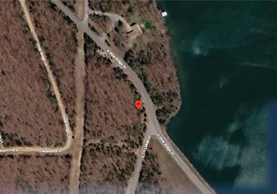 1st image of 1113 S Pine Ridge Dr #4