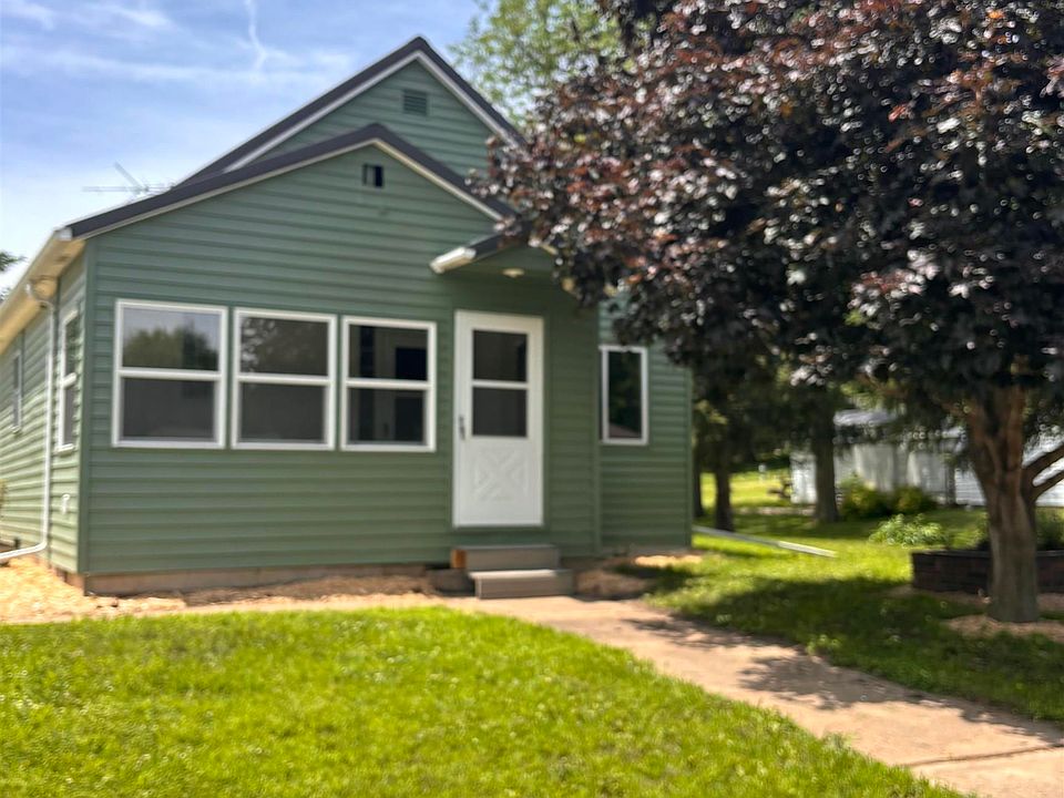 1st image of 814 Greeley St
