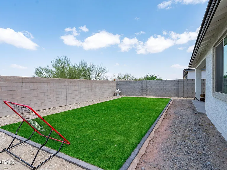 12004 S 173rd Ln — Photo 15
