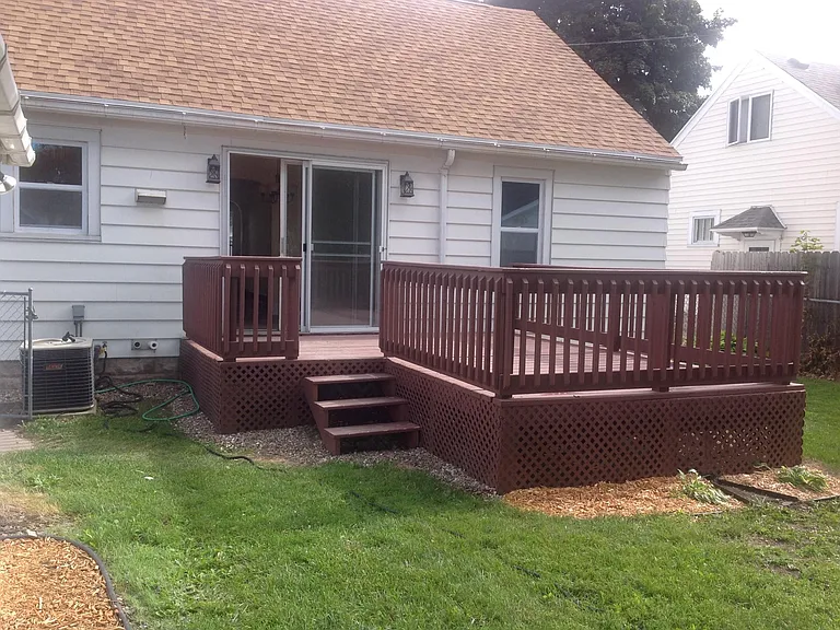 1118 W Summer St — Photo 2
