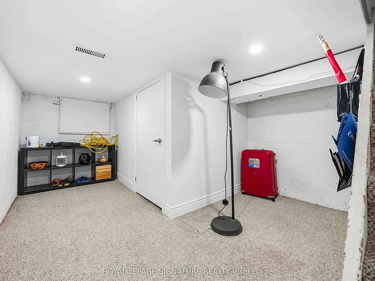 150 Elmer Ave — Photo 25