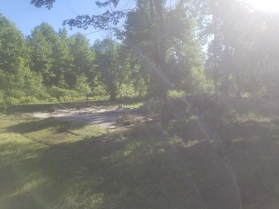 2nd image of 1758 S Coleman Rd