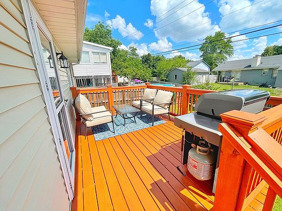 4th image of 729 Lori Ln