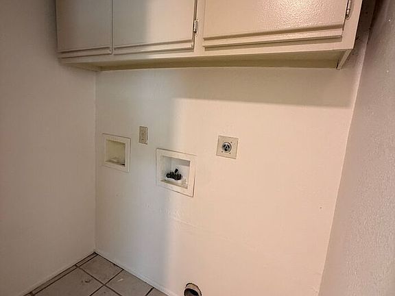 5th image of 6030 S Fontana Ave