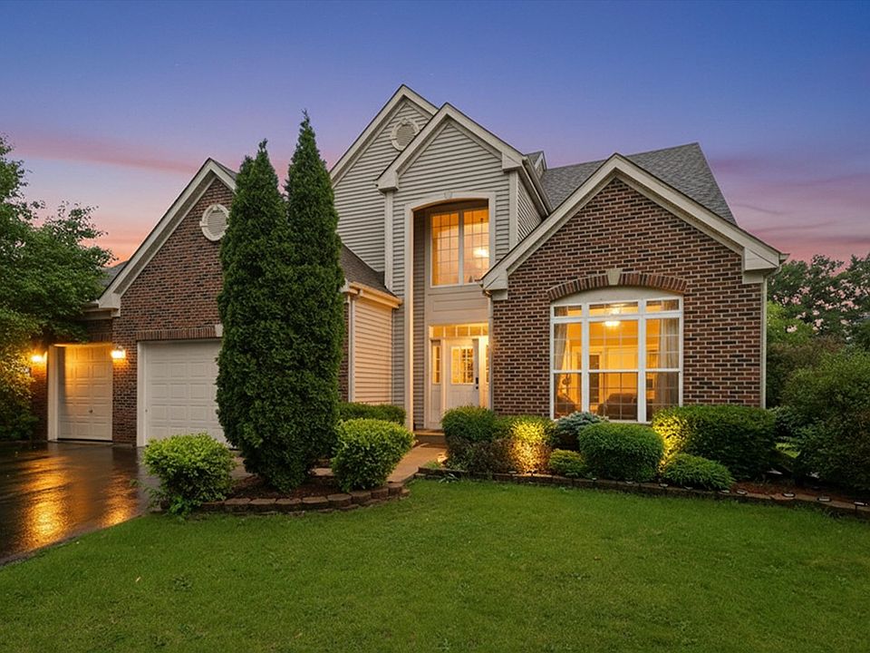 1st image of 1571 Woodland Ln