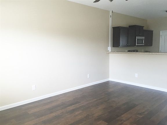 2nd image of 531 Oyster Rock Ln