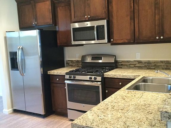 Bright kitchen with eating bar