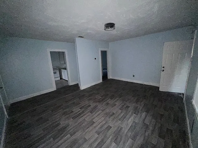 3033 Thomas St — Photo 22