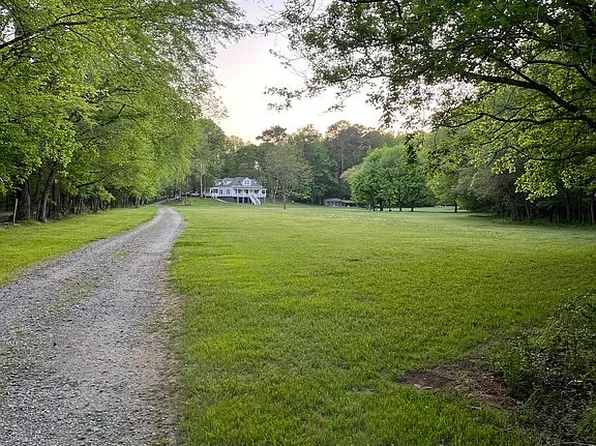 1661 Sugar Creek Church Rd, Madison, GA 30650