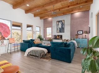 176 Principe De Paz, Santa Fe, NM 87508
