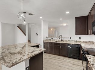 1306 Kiwi Ct, Grand Prairie, TX 75051