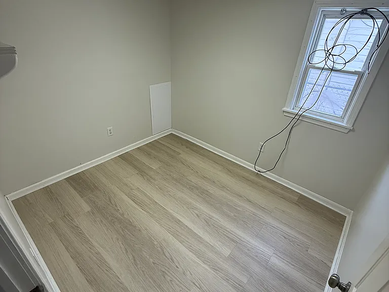 2680 Mott Ave — Photo 14