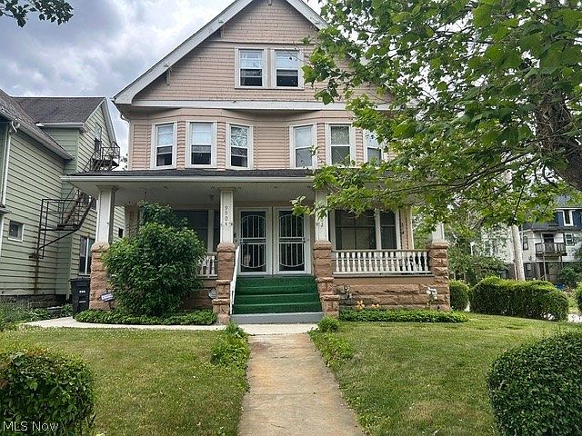 1st image of 9902 Adams Ave