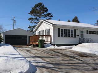 3211 Outer Dr, Hibbing, MN 55746