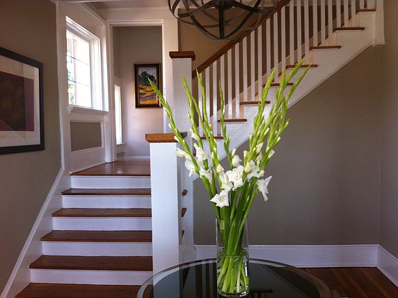 5th image of 1011 W Yandell Dr