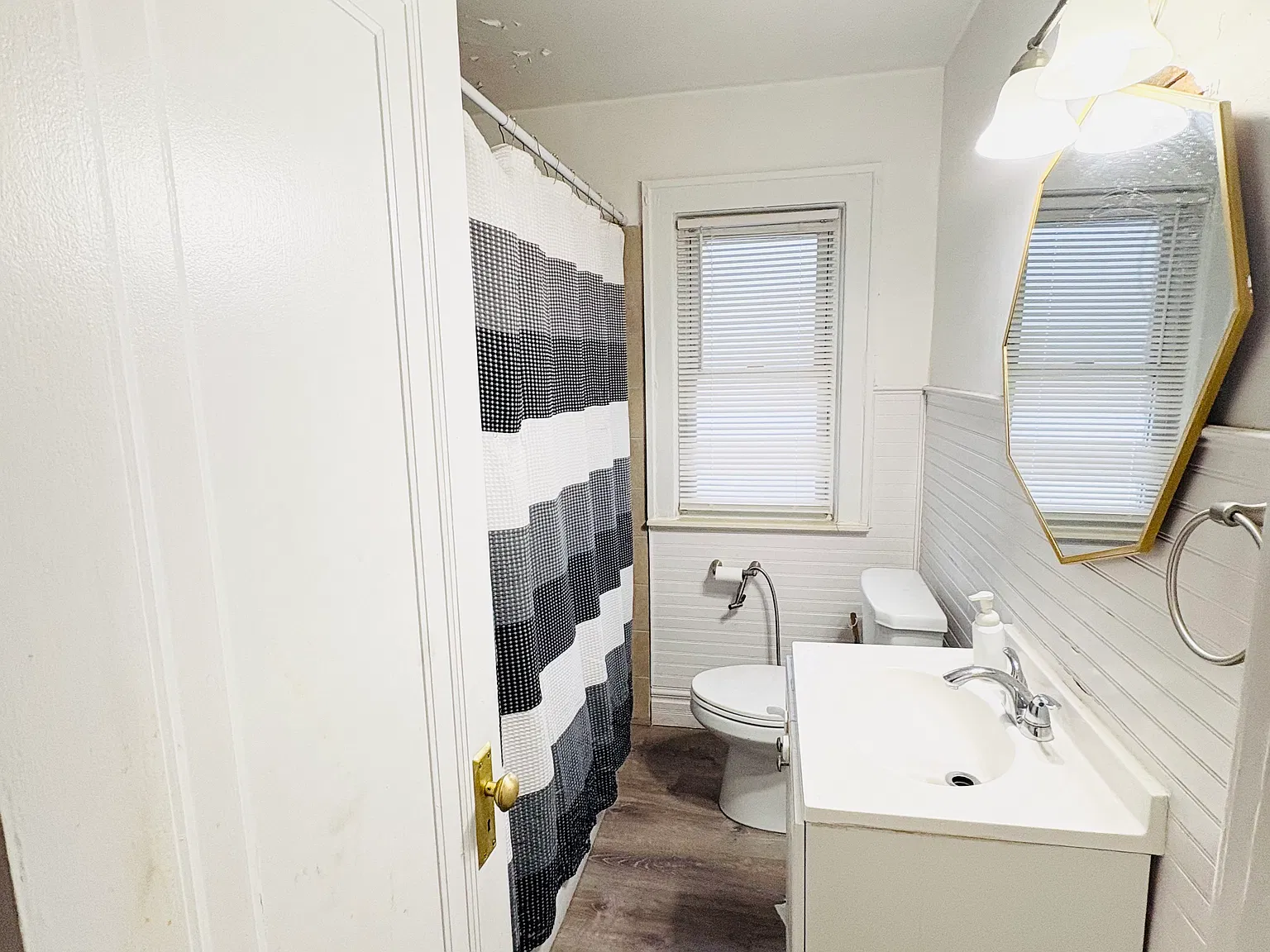 1 bed, 700 sqft, $900 — Photo 3