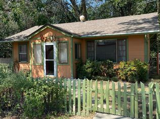 217 1/2 N Rio Grande Ave, Aztec, NM 87410