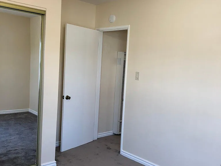 2502 W Via Corona #1/2 — Photo 48