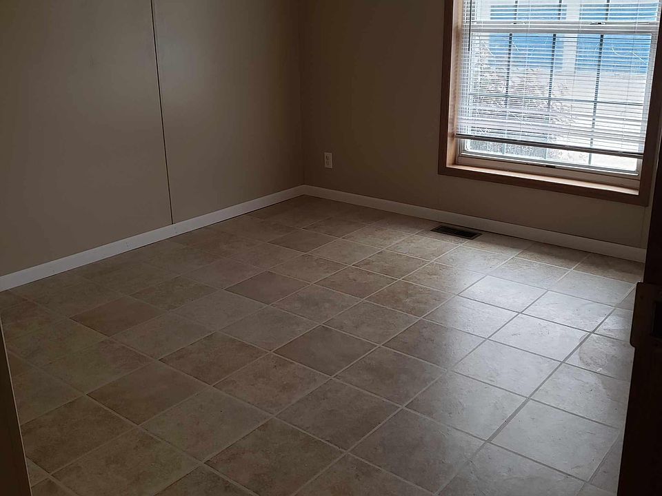 1st image of 2255 E Pike