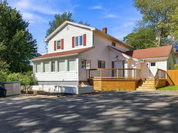 17 Sunnydale Cres, Bedford, NS B4A 2S3