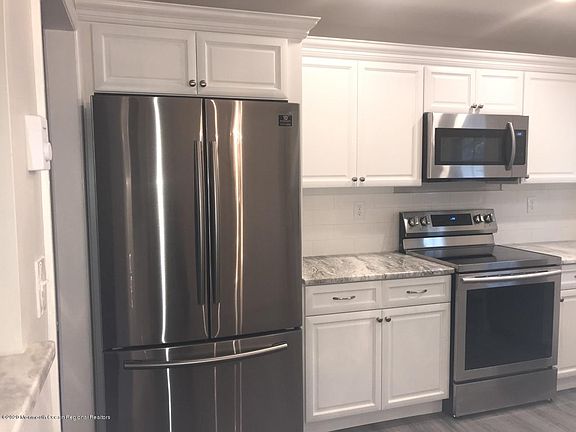 4th image of 381A Chatham Ct