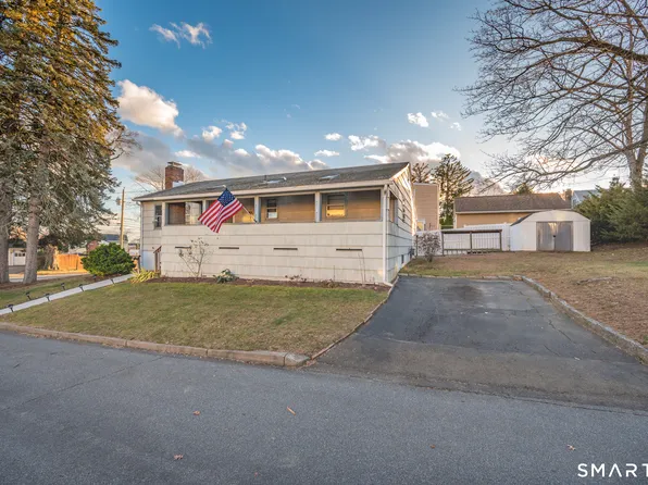 17 Hazel Street, Fairfield, CT 06825