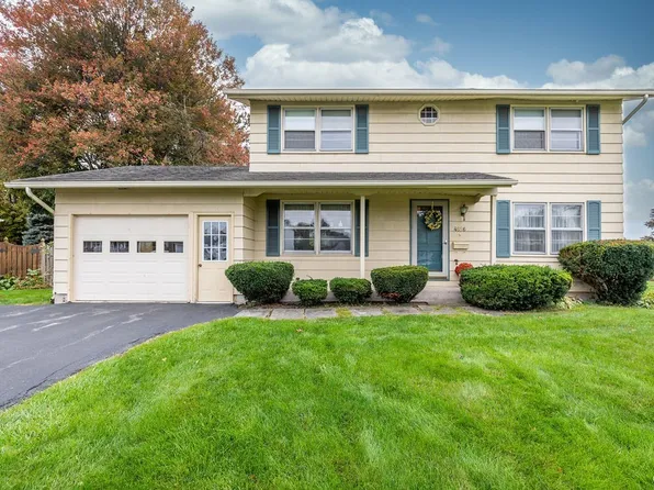 4856 Thornwood Dr, Liverpool, NY 13088