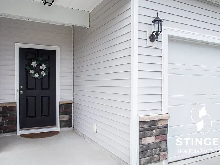 24 Chauga St — Photo 2