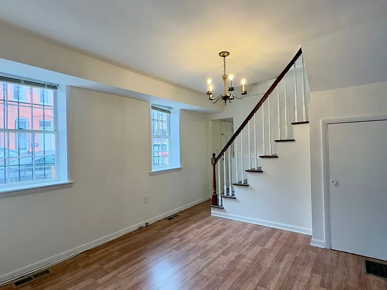 678 Melvin Dr — Photo 4